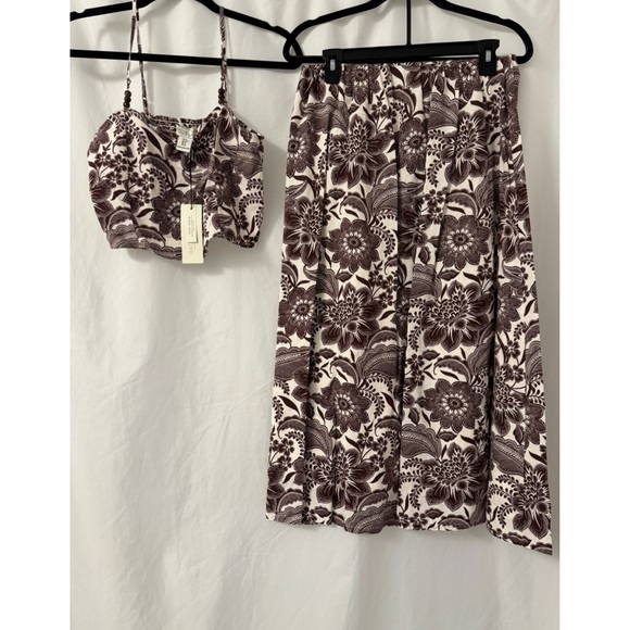 NWT Brown and White Floral 2 Piece - Picture 2 of 3